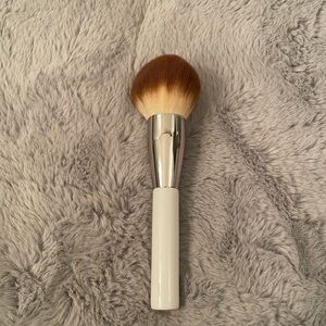 La Mer Powder Brush